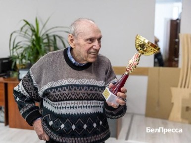 �� ���� �������� ������ � �������� �� 93 ���, � ����� ��� ������� ����� �������. �������, �������� � ����� ��������� �������, ������ ����� ��������� �������������� ������������� ������. ������� ��� ���� � ��������� �����...