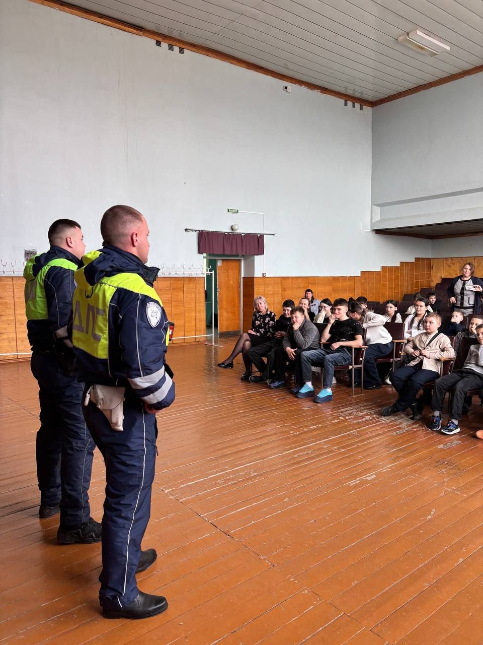 Олег Медведев: В рамках Единого дня безопасности, прошедшего 25 марта 2026 года в Завидовской школе, ученики получили ценные знания от специалистов различных ведомств