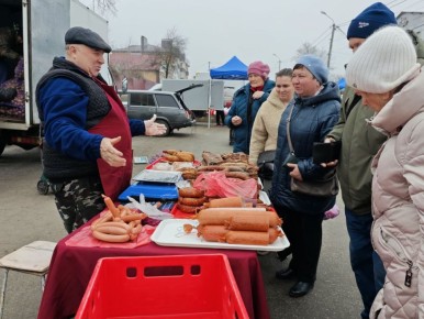 Николай Нестеров: Наша еженедельная сельскохозяйственная ярмарка в самом разгаре!