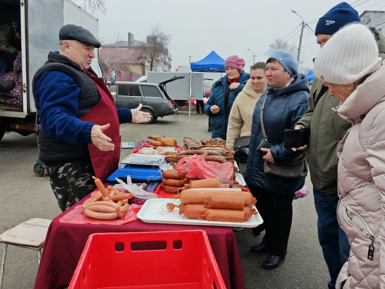 Николай Нестеров: Наша еженедельная сельскохозяйственная ярмарка в самом разгаре!