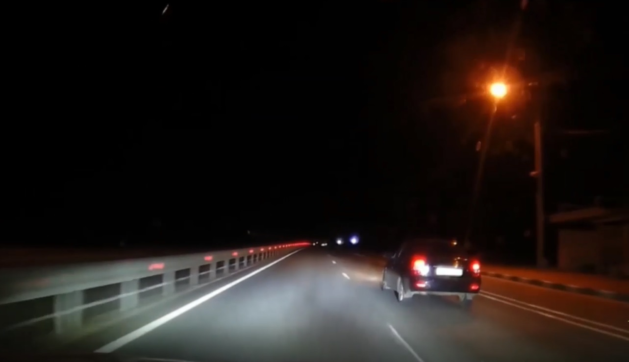 В Белгородской области автоинспекторам для пресечения противоправных действий водителя пришлось применить табельное оружие