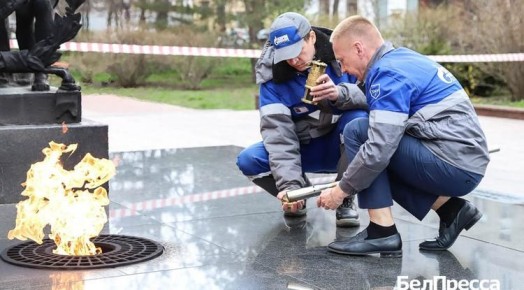 Вечный огонь с Соборной площади Белгорода на несколько часов перенесли в лампаду