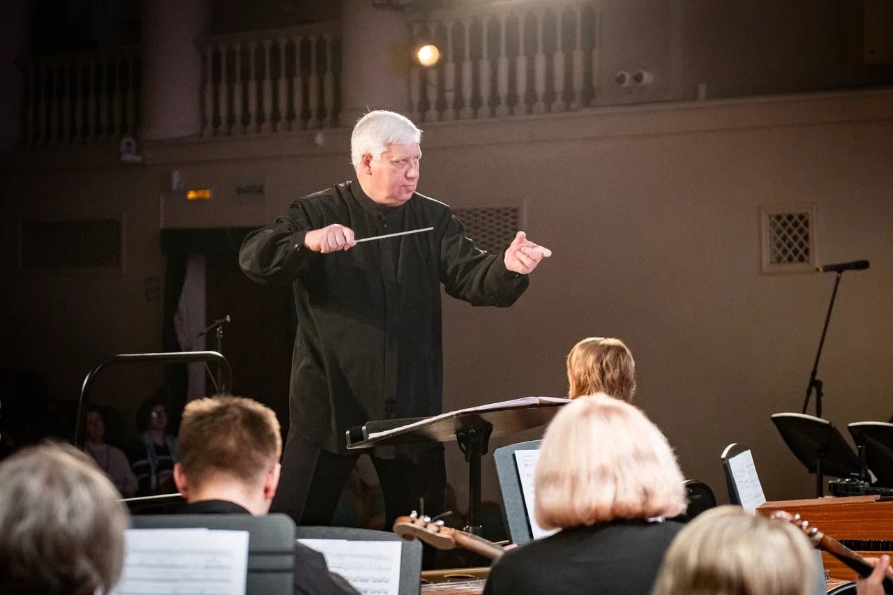 Вчера, 8 апреля, в рамках XXIII Всероссийского фестиваля современной музыки для русского национального оркестра «Музыка России» в концертном зале Российской академии музыки им. Гнесиных выступил Белгородский академический...