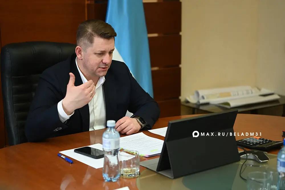 Мэр Белгорода Валентин Демидов ответил на вопросы из соцсетей в прямом эфире
