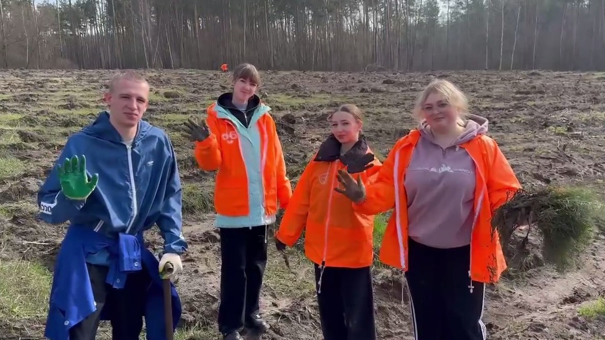 В Новооскольском округе посадили «Сад Памяти» в честь героев Великой Отечественной войны