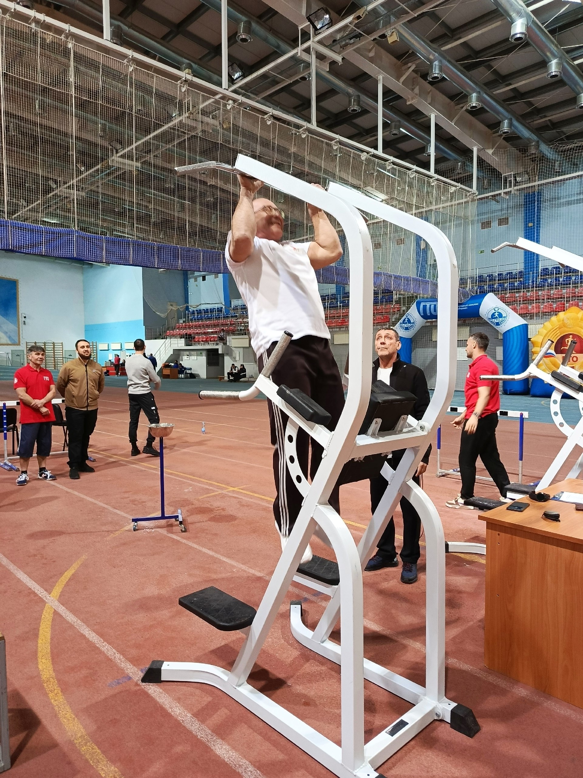 Краснояружцы стали участниками регионального фестиваля ГТО среди трудовых коллективов