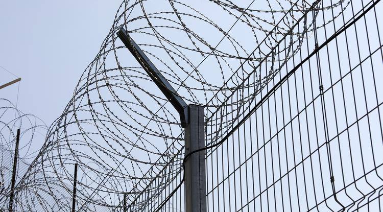 Житель Белгорода получил 9,5 года тюрьмы за убийство пенсионерки в общежитии