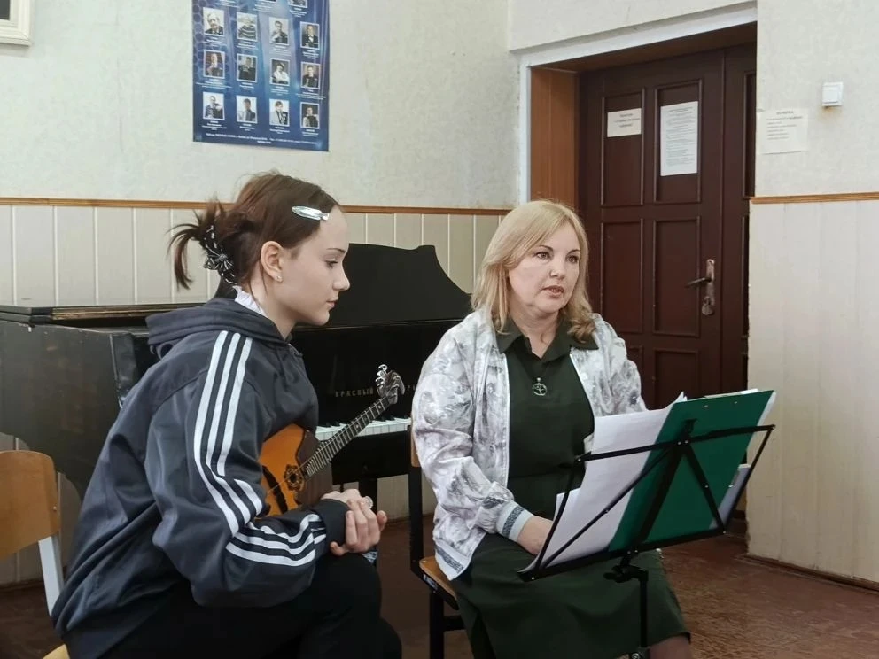 Сегодня в Белгородском государственном институте искусств и культуры прошла VIII Региональная школа домры и балалайки