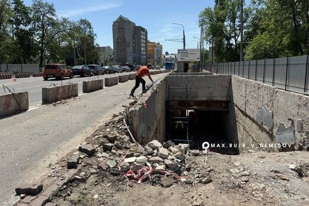 Белгороде продолжают ремонтировать подземный переход «Энергомаш»
