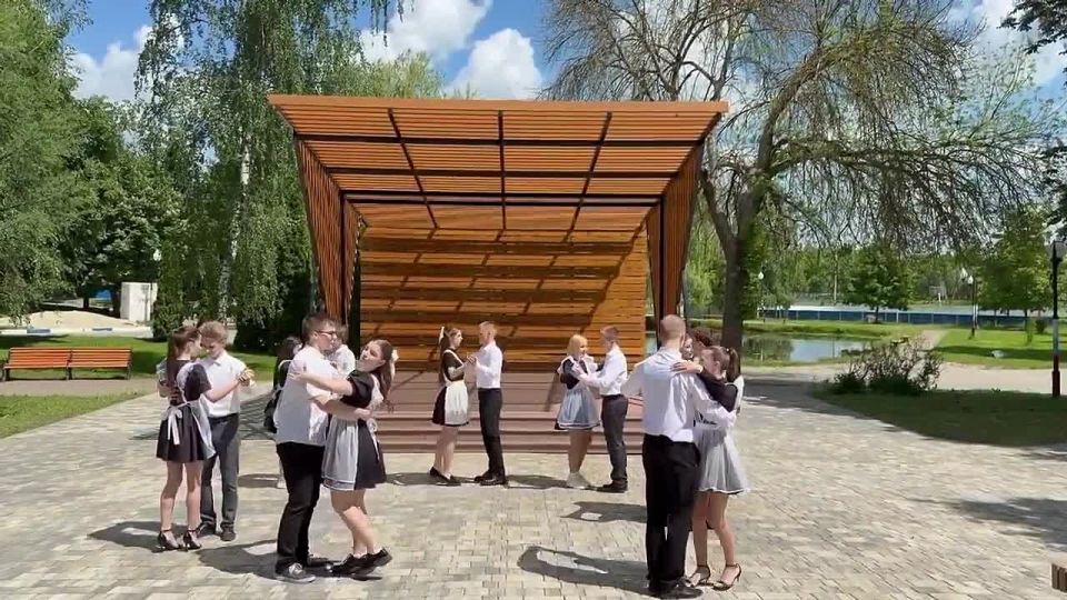 Владимир Переверзев: Дорогие выпускники! Уважаемые родители и педагоги!