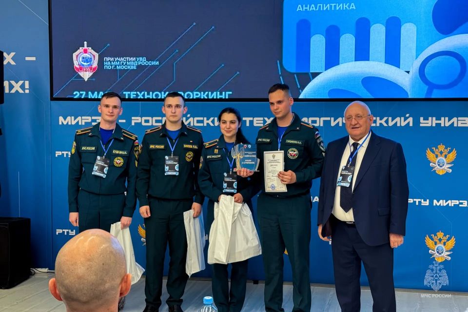 «Нейрослед» взят: курсанты Академии одержали победу в межвузовском хакатоне