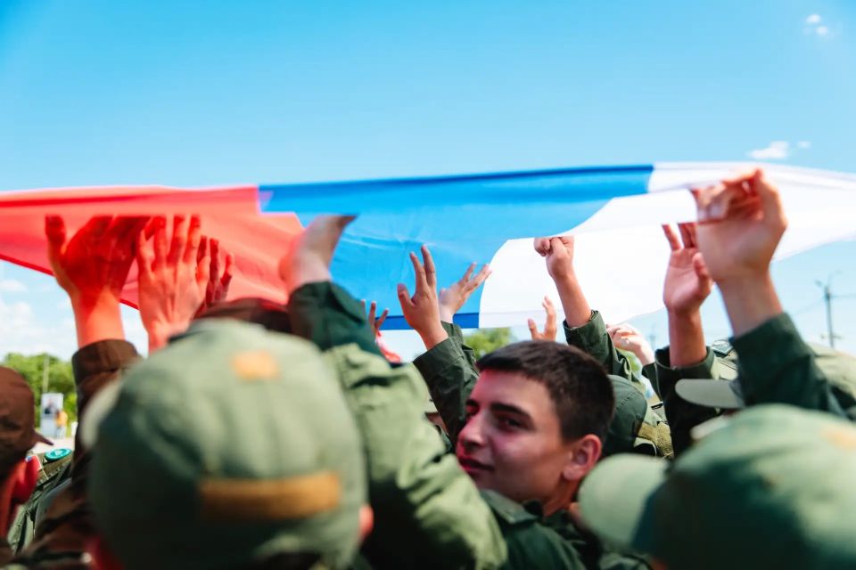 25 подростков округа прошли курсы спортивной и военной подготовки в оборонно-спортивном лагере «Авангард» в рамках смены «Время юных героев»