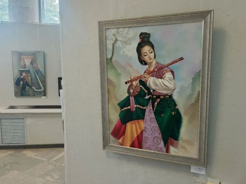 Творчество молодой художницы Виктории Тараник из Грайворонского округа получило широкое признание: её работы вошли в экспозиции трёх значимых выставок областного и межрегионального масштаба
