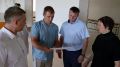 Александр Шуваев проверили ход капремонта школы №2 и ДК «Комсомолец» В Старооскольском округе