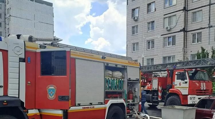 Старом Осколе изза пожара в квартире эвакуировали 27 человек
