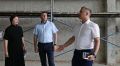 Врио губернатора проверил ход капремонта школы № 2 и ДК «Комсомолец» в Старом Осколе