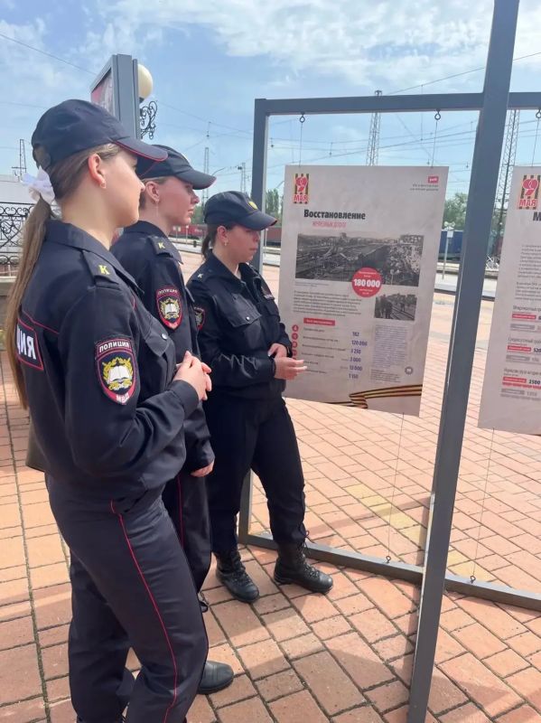 В Белгороде транспортные полицейские и общественники провели профориентационную экскурсию для курсантов