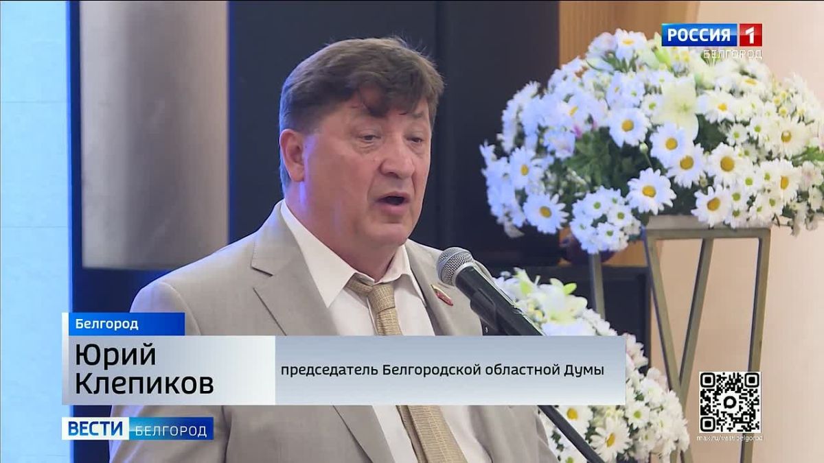 Павел и Галина Гордей вместе уже 60 лет, а Иван и Мария Колмыковы – только в начале своего семейного пути