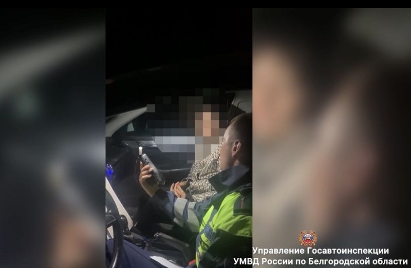 В Шебекино сотрудники Госавтоинспекции отстранили от управления электросамокатом нетрезвую женщину