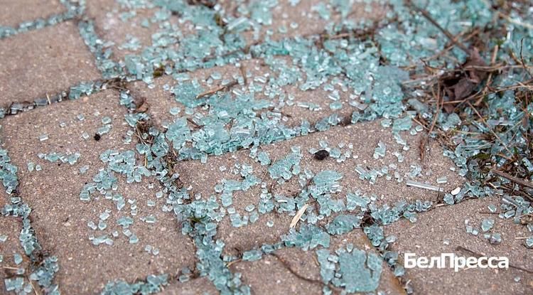горбольницу Белгорода доставили женщину с осколочными ранениями ног