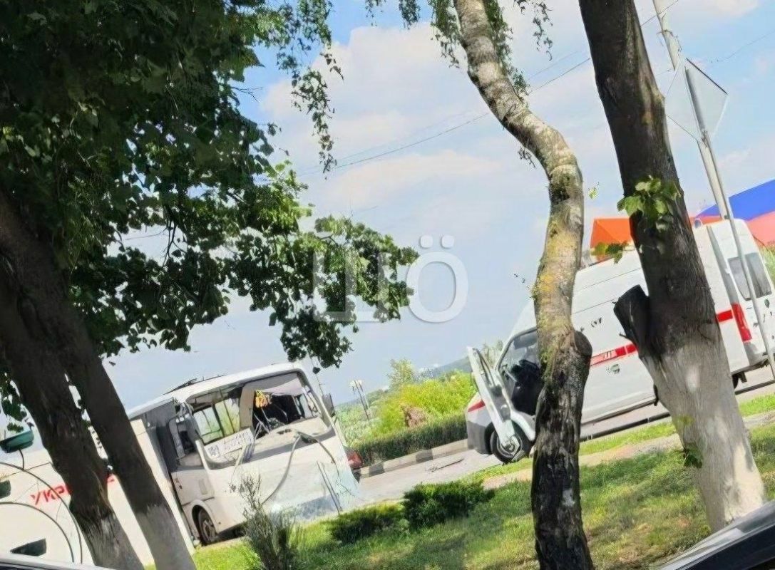 Грэм Филлипс: Просто ужас!! Укро-нацисты ударили по рейсовому автобусу Белгород — Шебекино