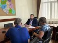 В министерстве строительства Белгородской области состоялся очередной личный прием граждан, который провел первый заместитель министра Максим Канищев