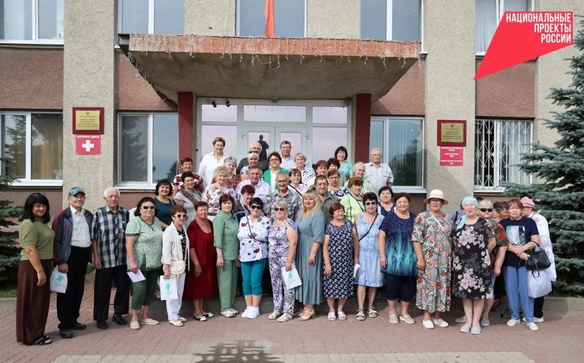 Делегация Волоконовского округа совершила познавательное путешествие по соседней Чернянской территории