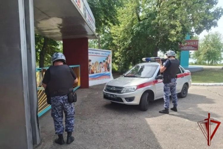 В Алексеевском округе росгвардейцы пресекли условное проникновение в детский лагерь «Солнышко»