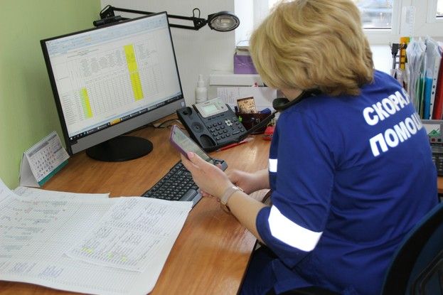 Диспетчеры скорой помощи проконсультировали по телефону почти 15 тысяч белгородцев