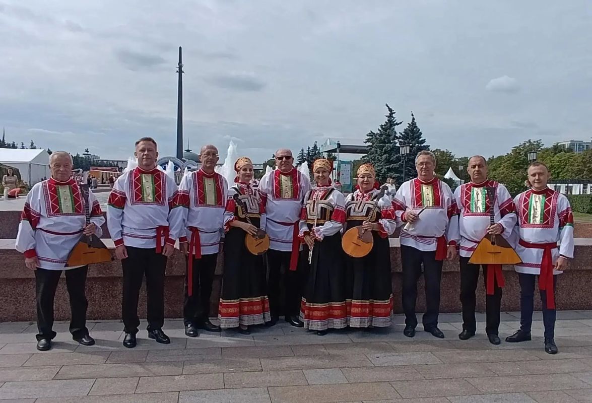 Русское поле. В Москве состоялся XV Межрегиональный творческий фестиваль славянского искусства «Русское поле», приуроченный к Году единства народов России