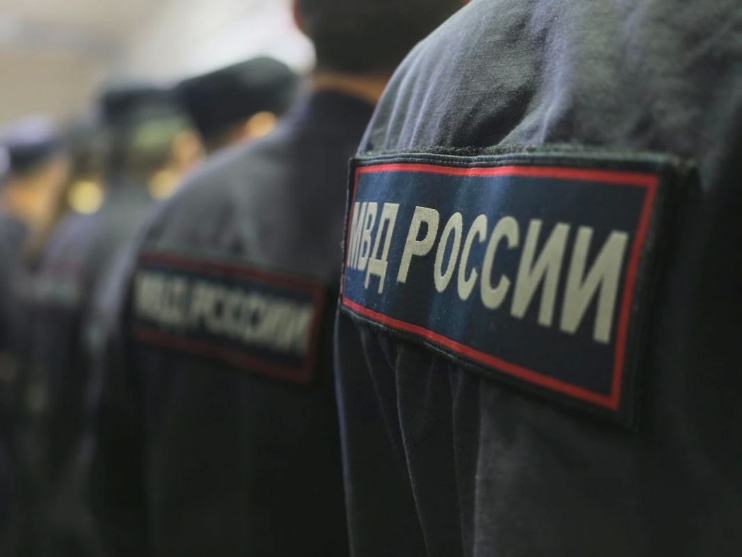 В Белгороде сотрудники полиции задержали подозреваемого в краже мобильного телефона