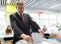 Александр Шуваев проголосовал на одном из избирательных участков в Белгороде