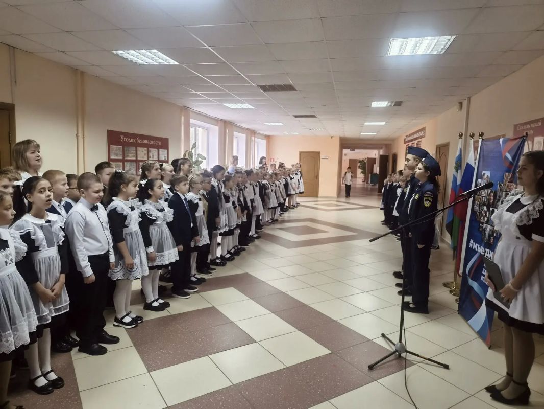 В торжественной обстановке первоклассники школ округа были посвящены в ряды «Орлят России»