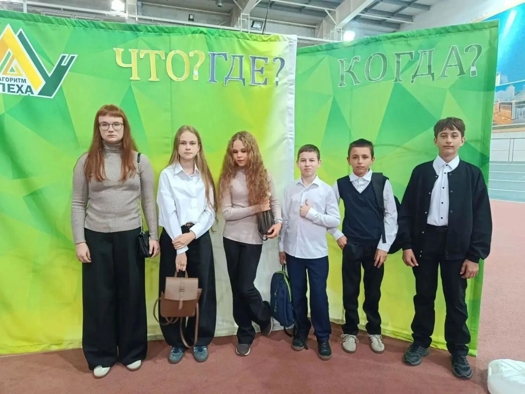 Олег Медведев: Команда Томаровской СОШ № 2 «Мозговой штурм» стала серебряным призёром Открытого чемпионата Белгородской области по интеллектуальным играм «Что? Где? Когда?»