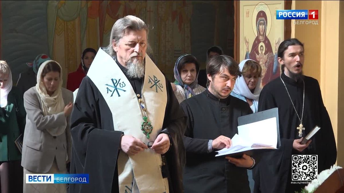 Митрополит Белгородский и Старооскольский Иоанн передал в дар детской областной больнице особый образ Пресвятой Богородицы
