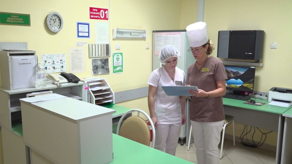 В Губкинской ЦРБ приступили к работе целевики-первокурсники