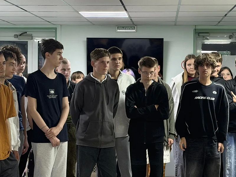 В Белгородском округе полицейские в рамках антинаркотической акции «Сообщи, где торгуют смертью» провели профилактические беседы в образовательных учреждениях