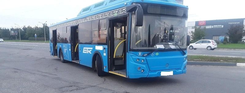 Две пассажирки автобуса пострадали в Белгороде: упали при резком торможении маршрутки