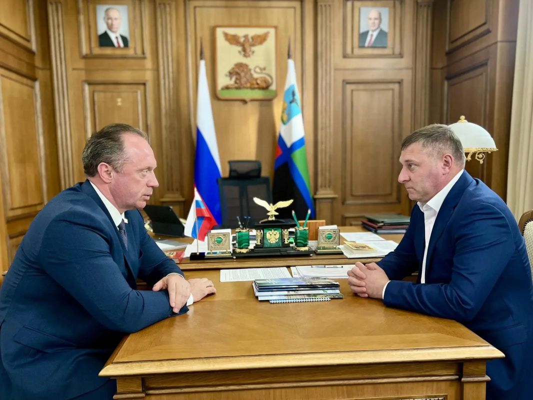 Александр Шуваев встретился с депутатом Госдумы и экс-руководителем «БАРС-Брянск»