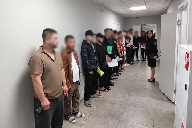 Миграционный рейд в Белгороде закончился судом и выдворением для уроженца Центральной Африки
