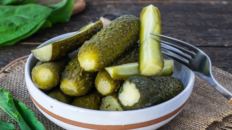 Почему огурцы теряют свежесть? Разбираемся в пяти скрытых врагах домашнего консервирования