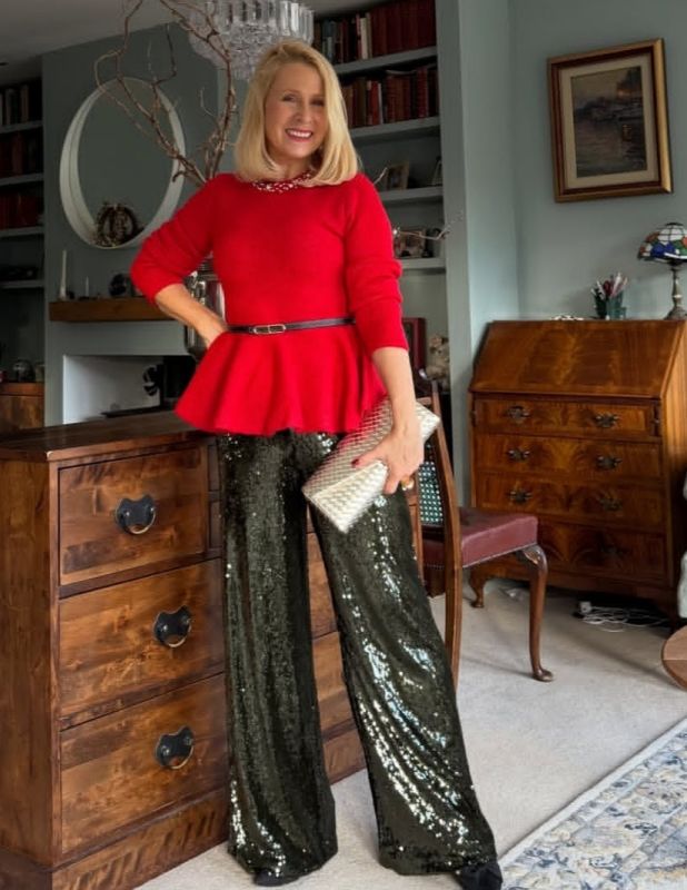 Как выбрать стильные брюки для новогоднего праздника: советы для незабываемого образа