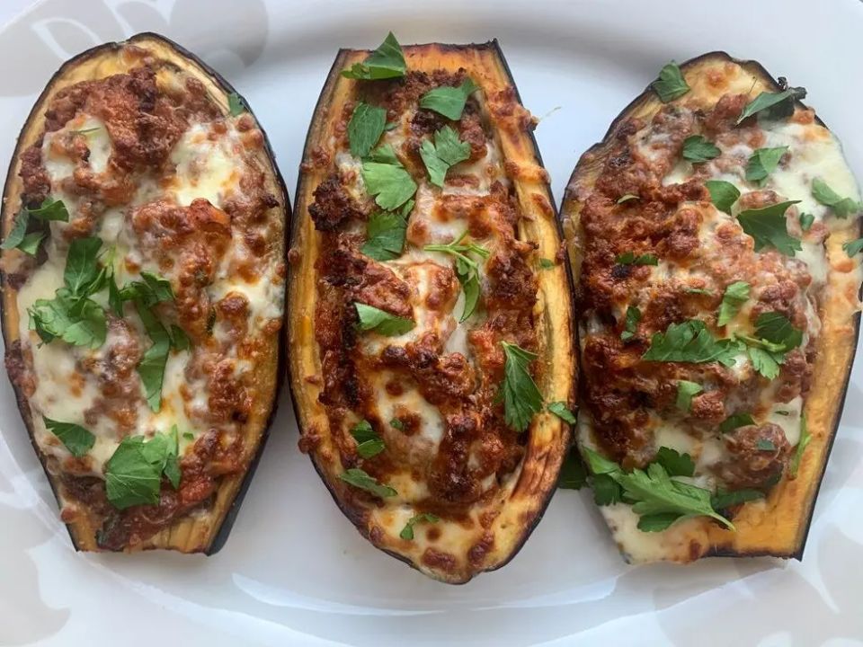 Нежные фаршированные баклажаны: идеальный летний рецепт