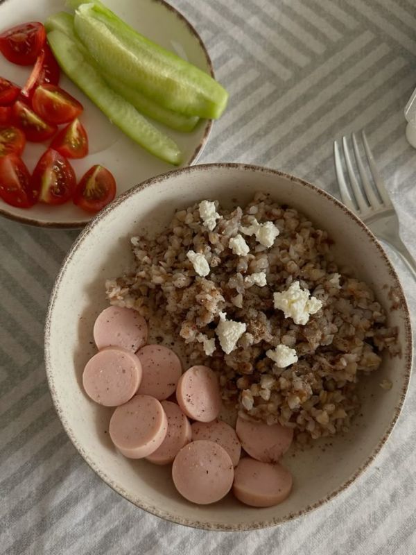 Секреты стабильного давления: 7 продуктов для здоровья сосудов после 55