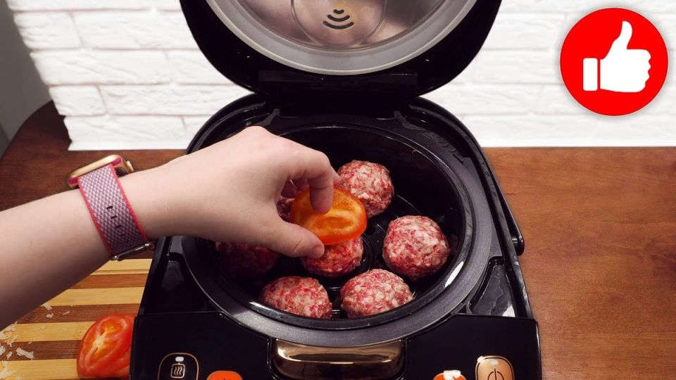 Нежные котлеты с помидорами и сыром на пару для вкуса и здоровья