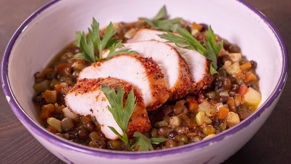 Почему фасоль маш стоит включить в свое меню: оригинальный рецепт с курицей